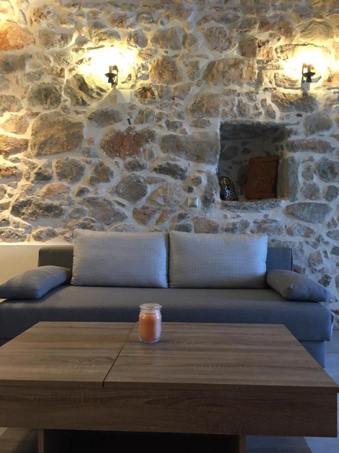 Elata Stone House Villa Exterior photo